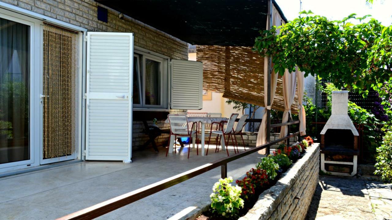 Holiday Home Gveric Vodice Exterior photo
